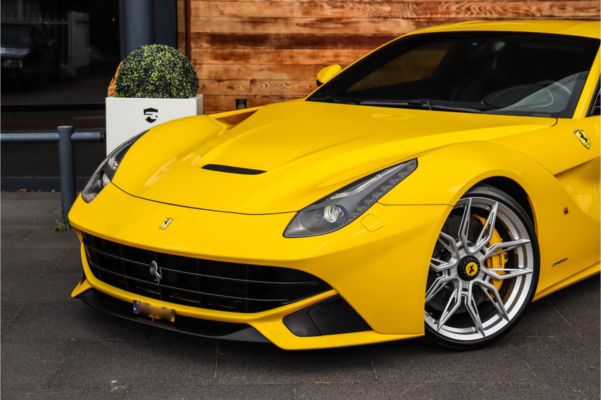 Ferrari F12