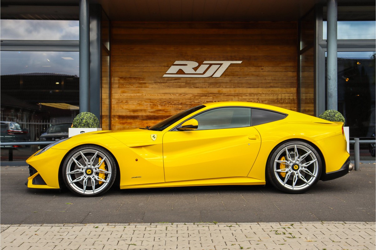 Ferrari F12