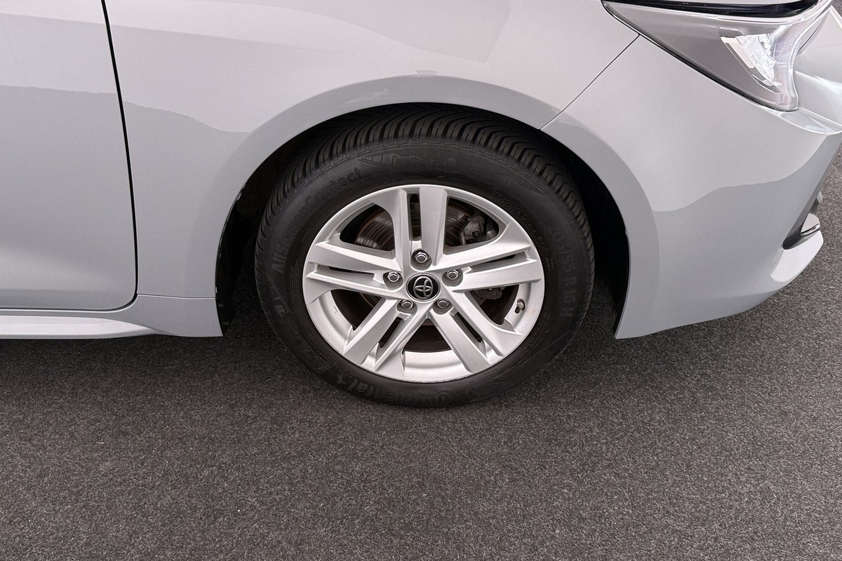 Toyota Corolla Touring Sports
