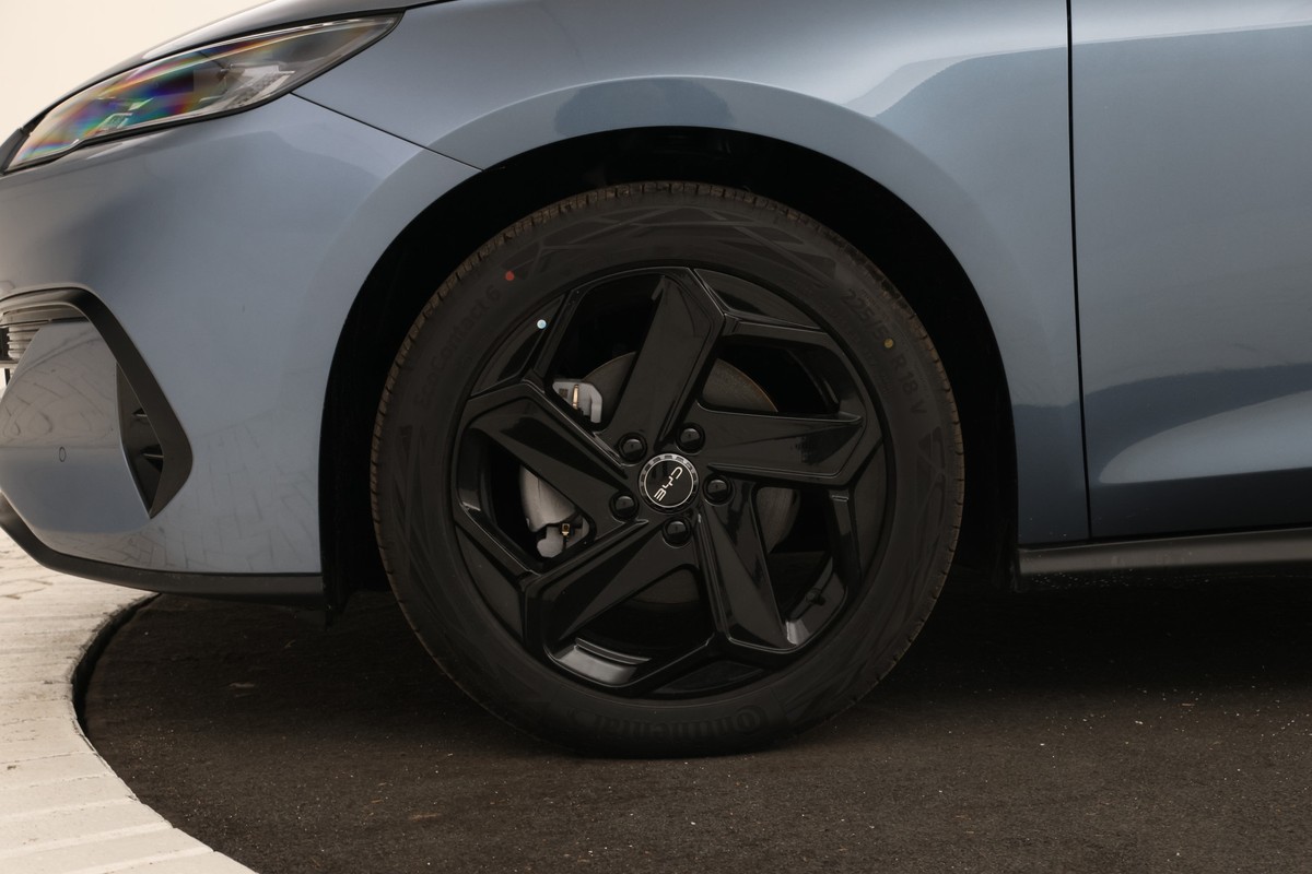 BYD SEAL