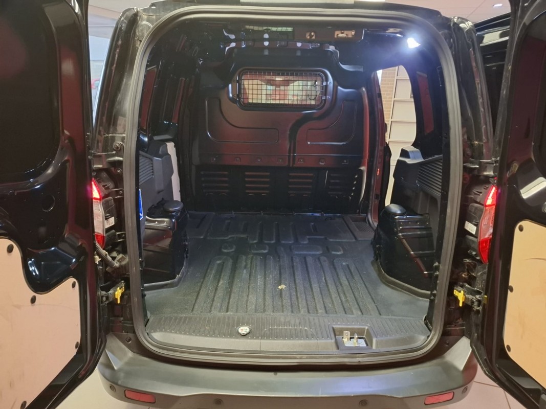 Ford Transit Courier