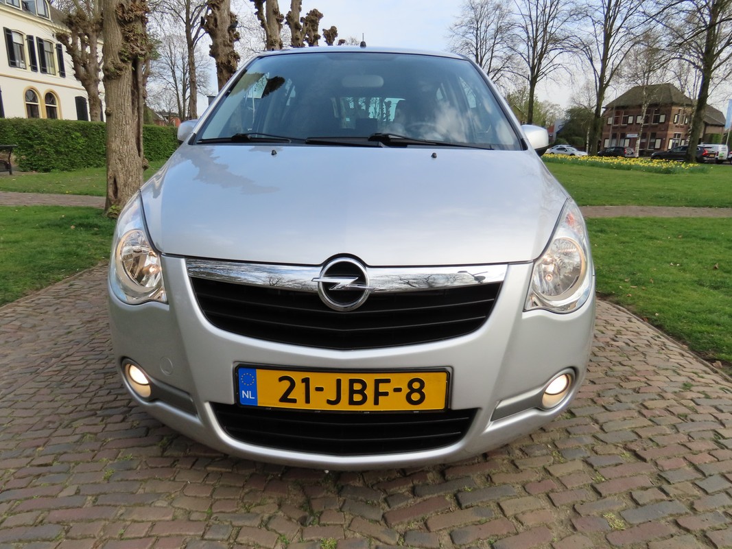 Opel Agila