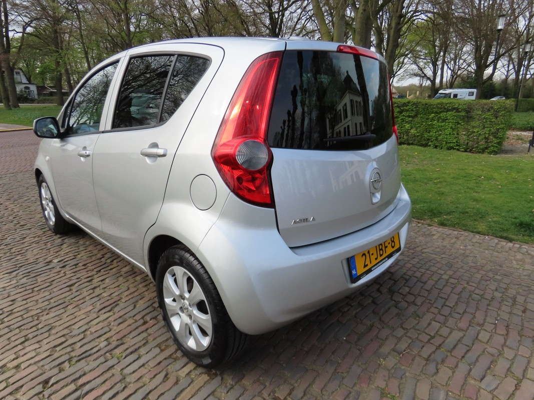 Opel Agila