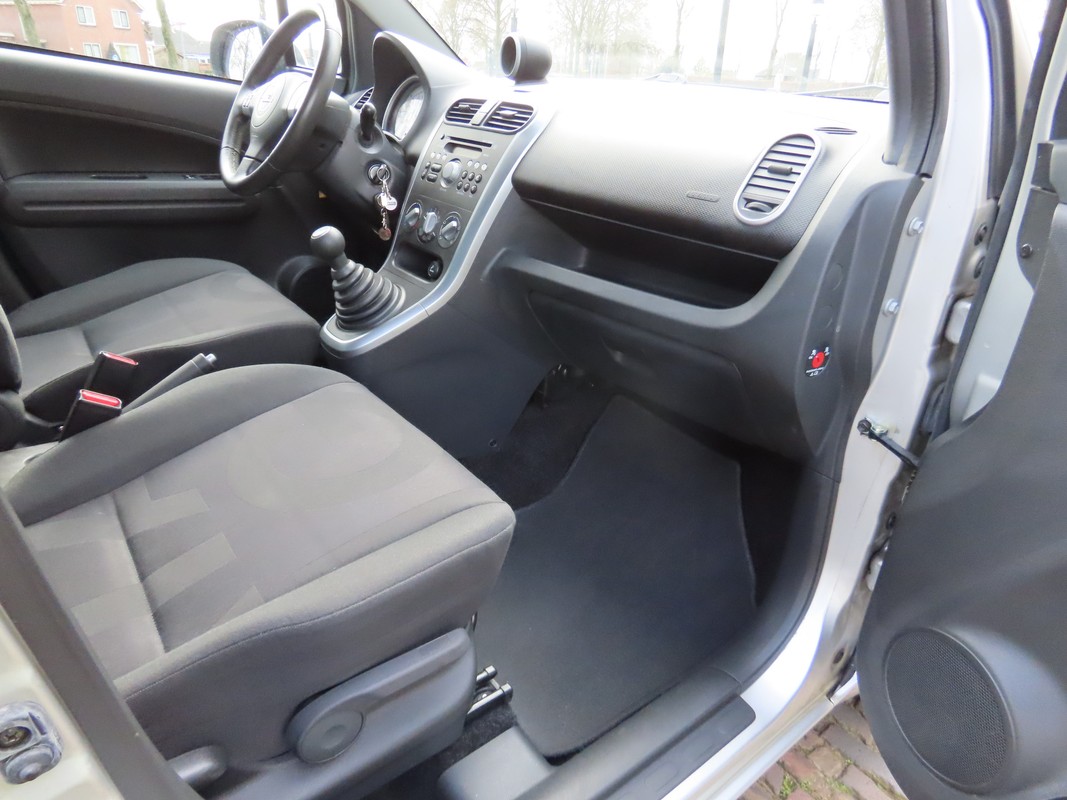 Opel Agila