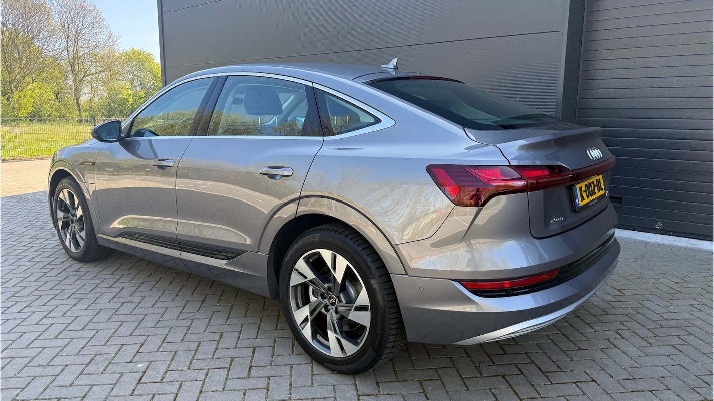 Audi e-tron