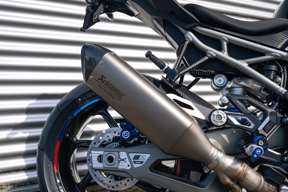 BMW M 1000 R