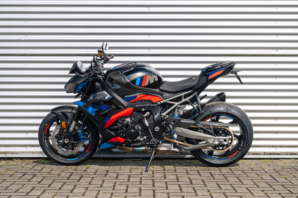 BMW M 1000 R