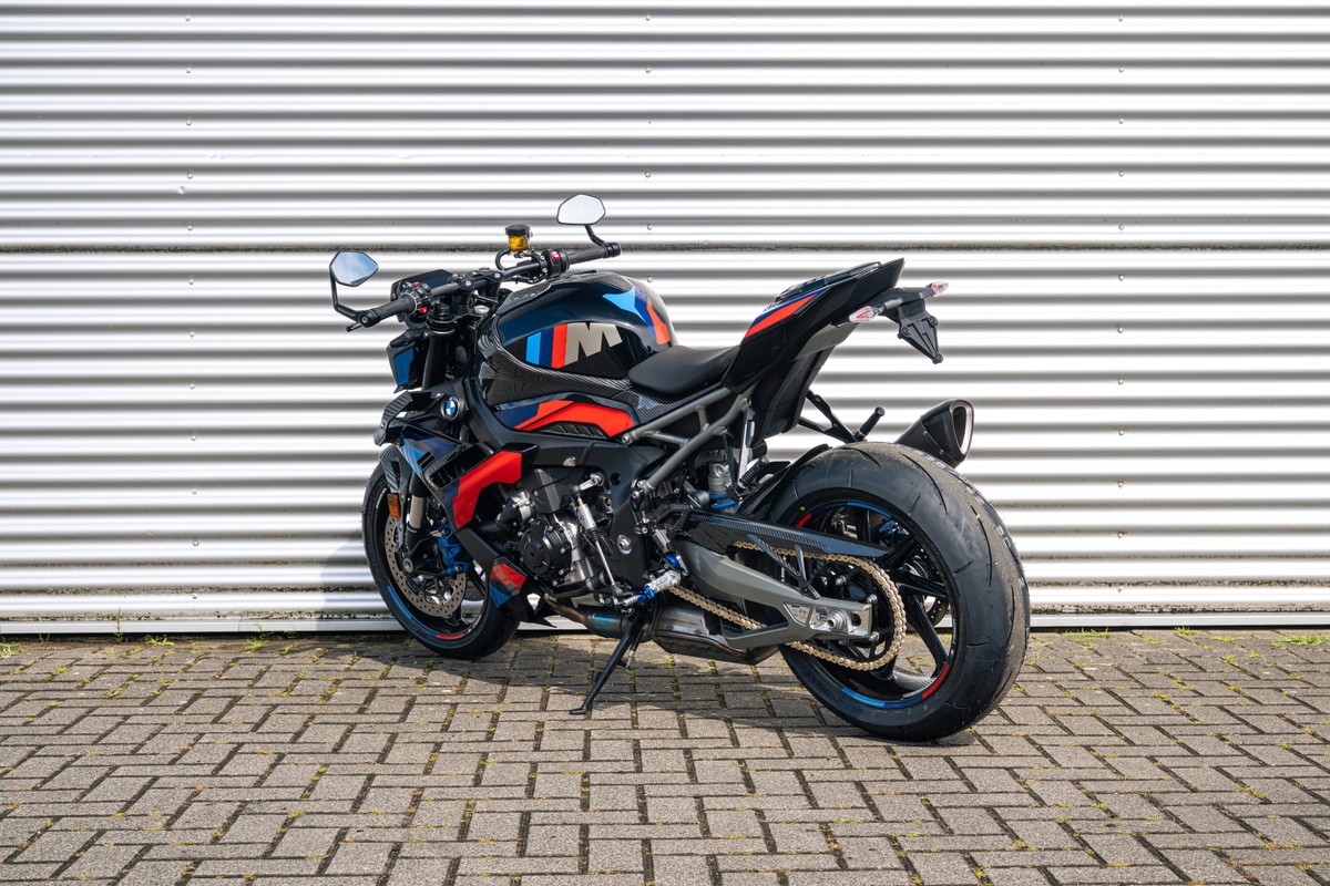 BMW M 1000 R