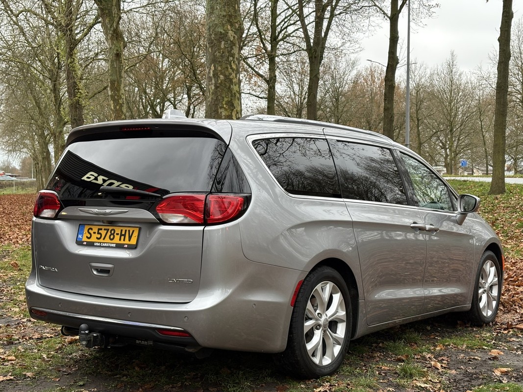 Chrysler Pacifica