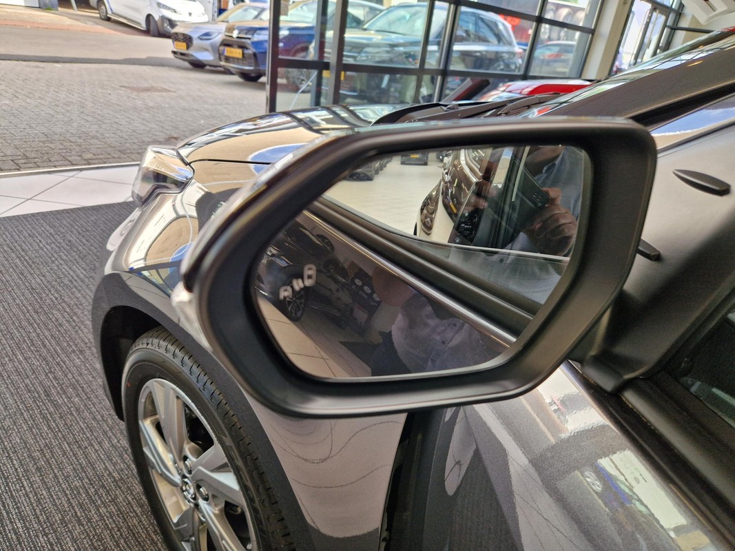 Mazda 2 Hybrid