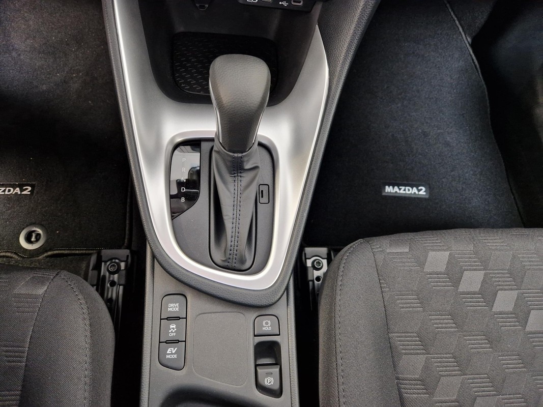 Mazda 2 Hybrid