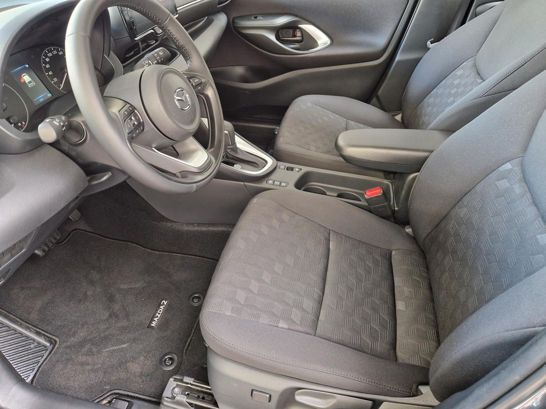 Mazda 2 Hybrid