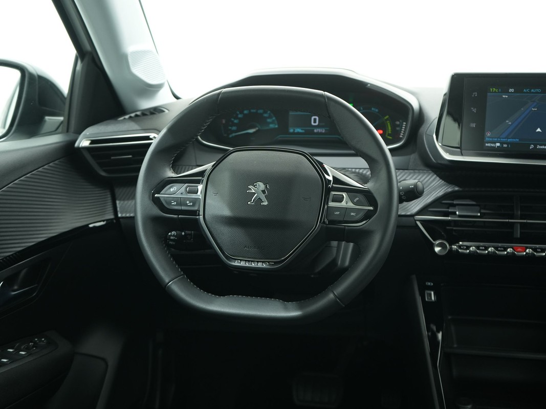 Peugeot e-208