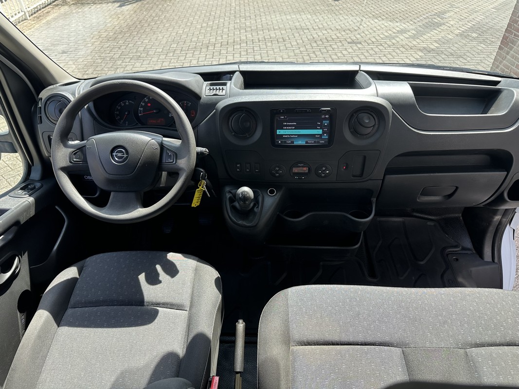 Opel Movano