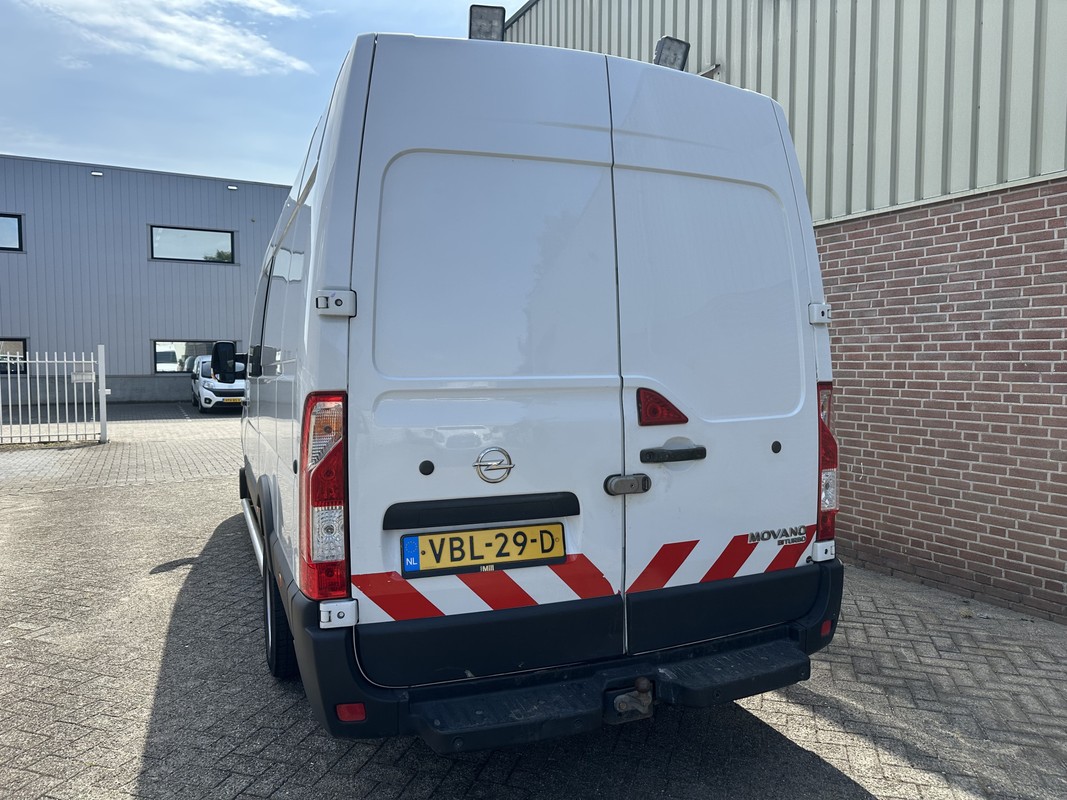 Opel Movano