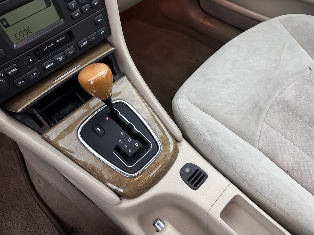 Jaguar X-Type