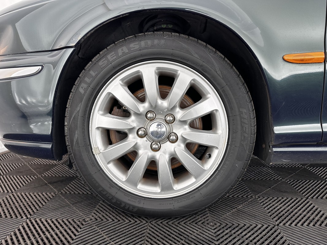 Jaguar X-Type