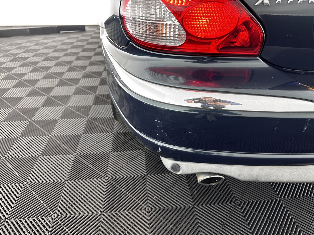 Jaguar X-Type