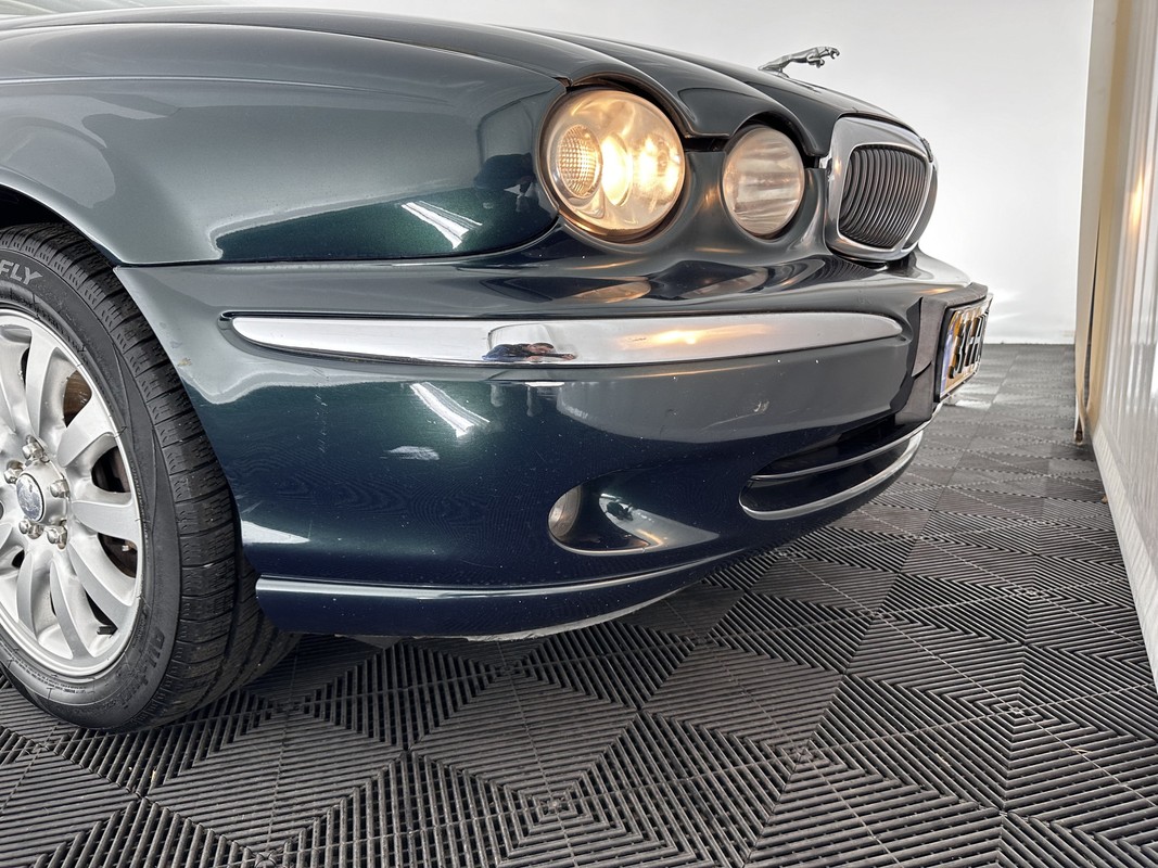 Jaguar X-Type
