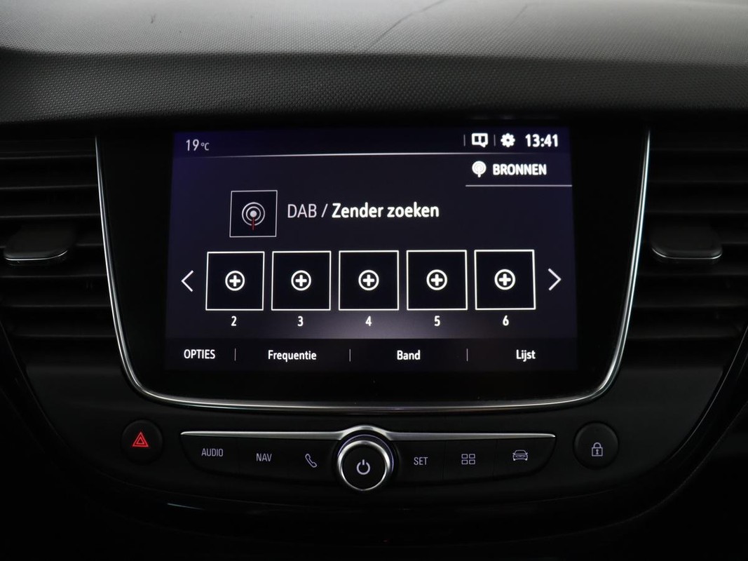 Opel Crossland X
