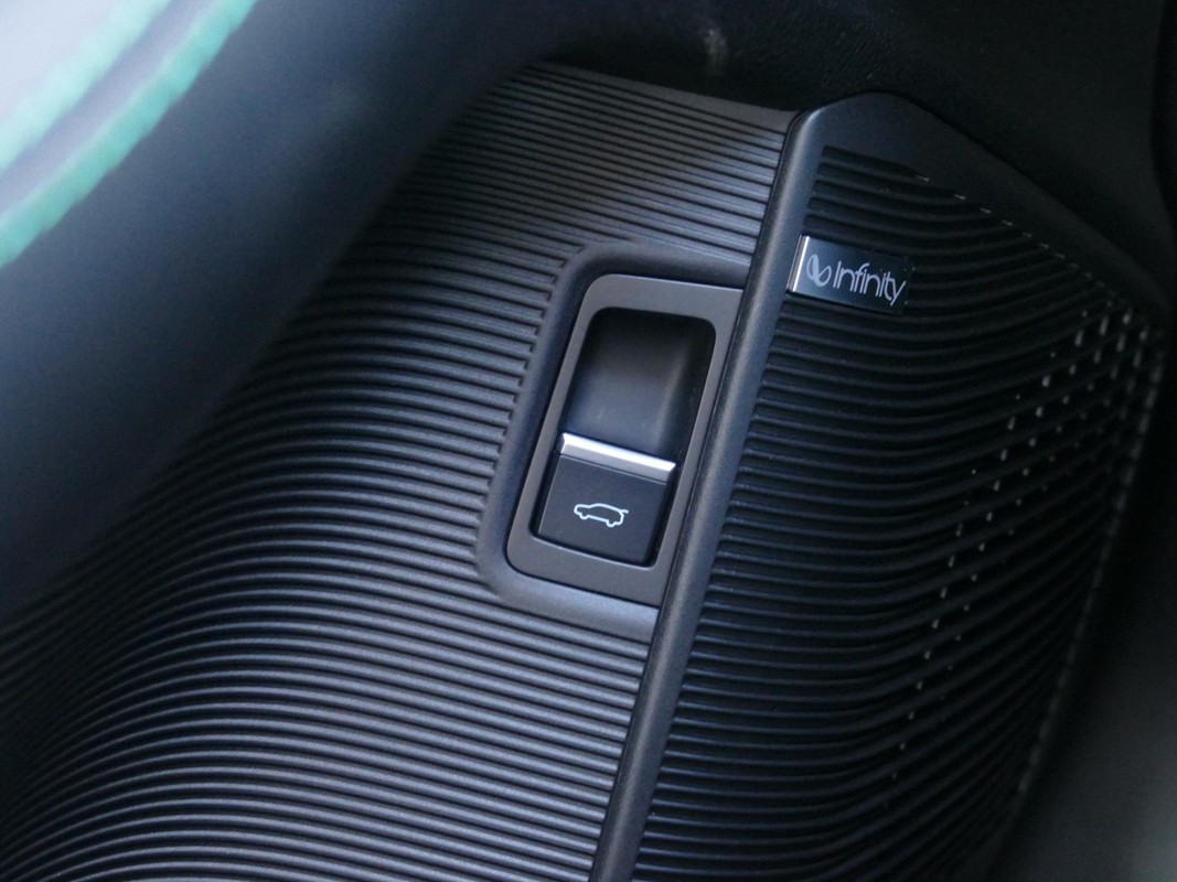 BYD SEAL U