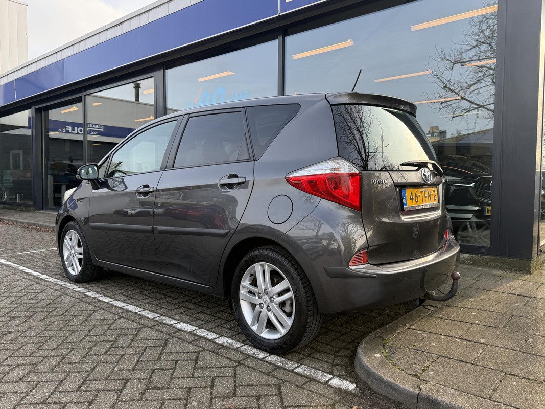 Toyota Verso-S