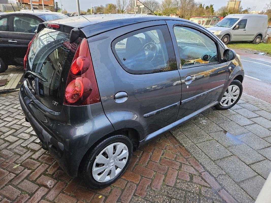 Peugeot 107