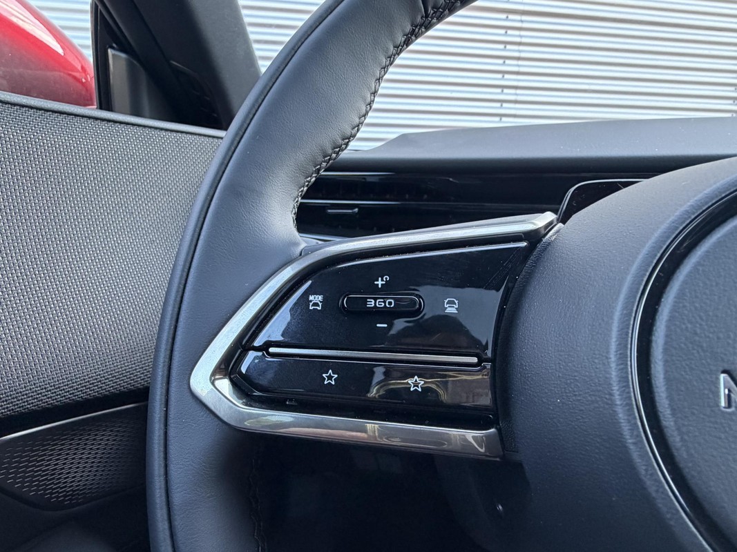 Mazda CX-6e
