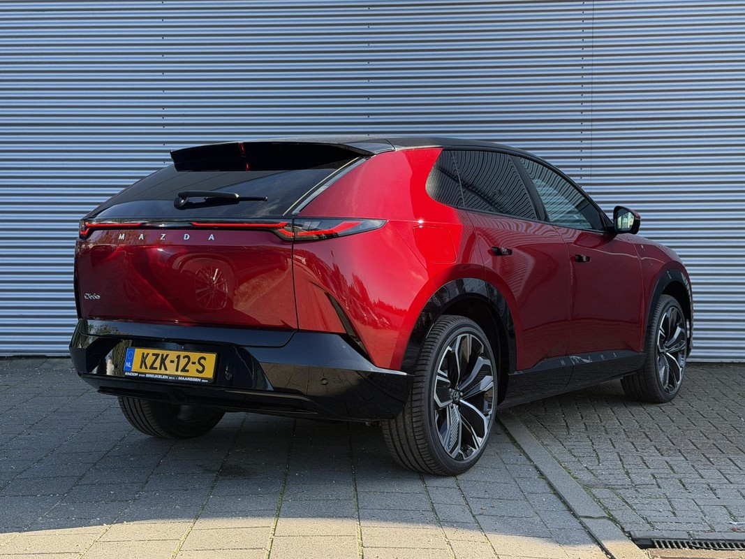 Mazda CX-6e