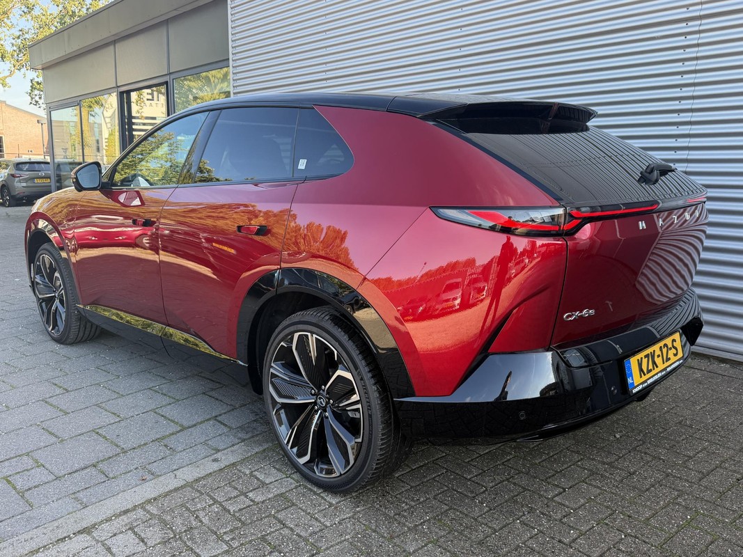 Mazda CX-6e