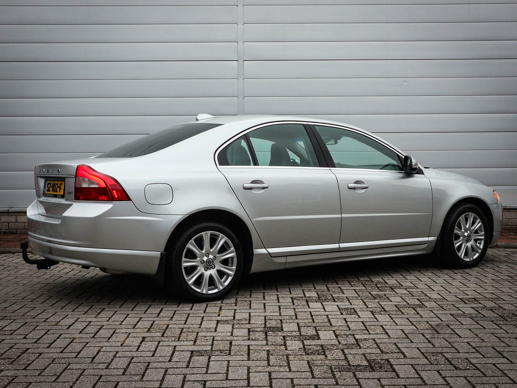 Volvo S80