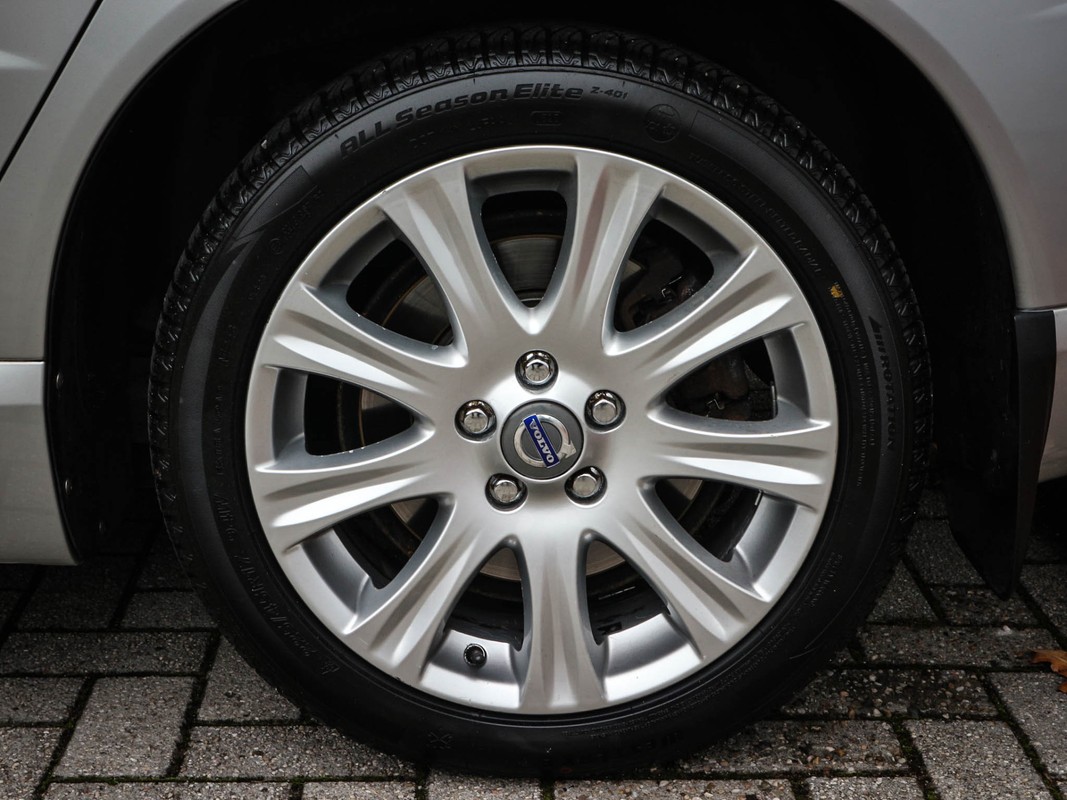 Volvo S80