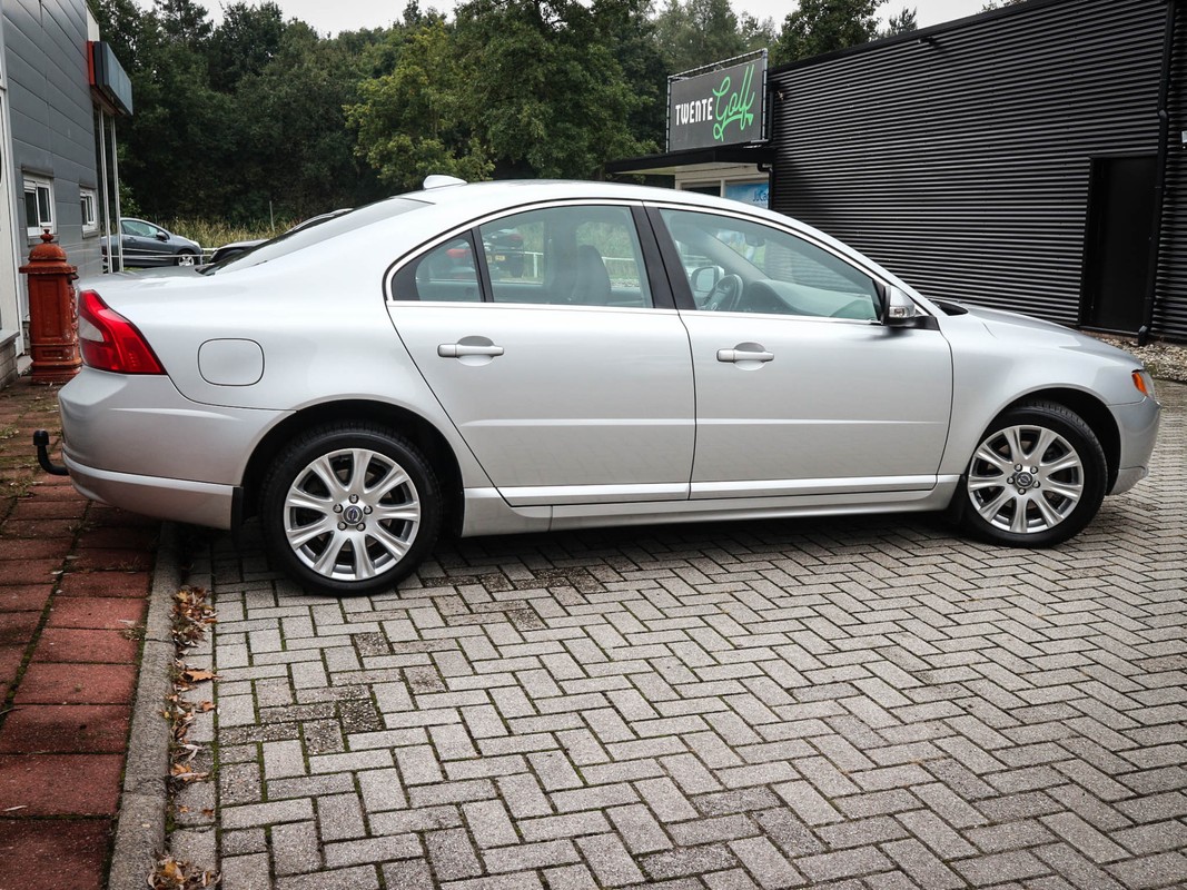 Volvo S80