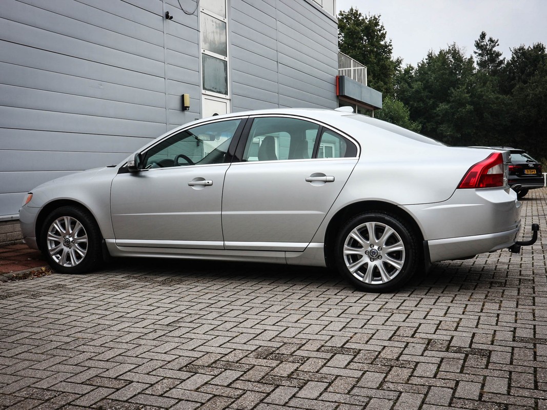 Volvo S80