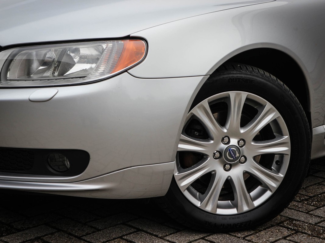 Volvo S80