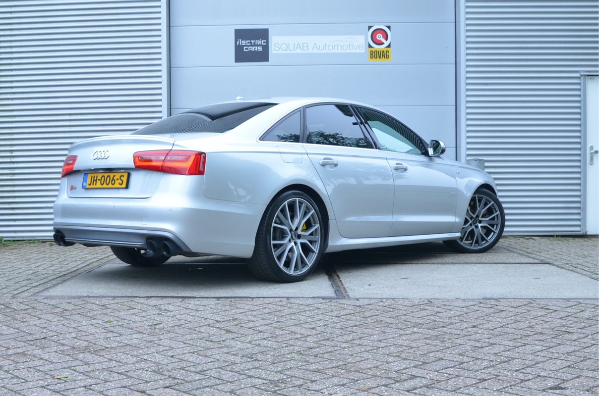 Audi S6