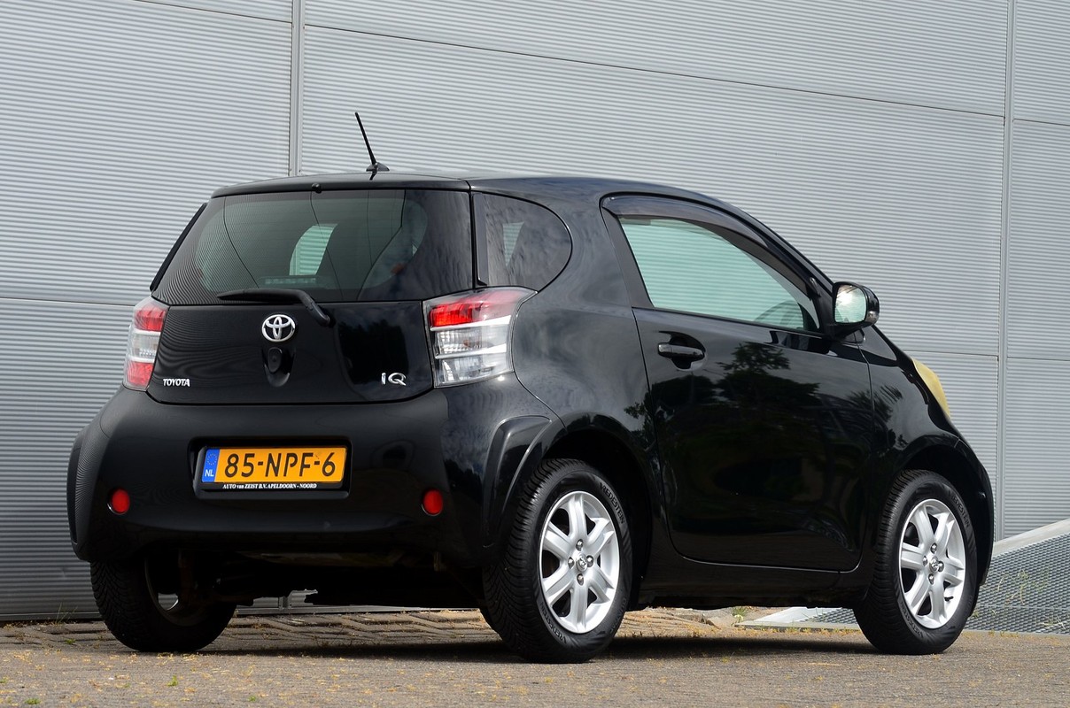 Toyota iQ