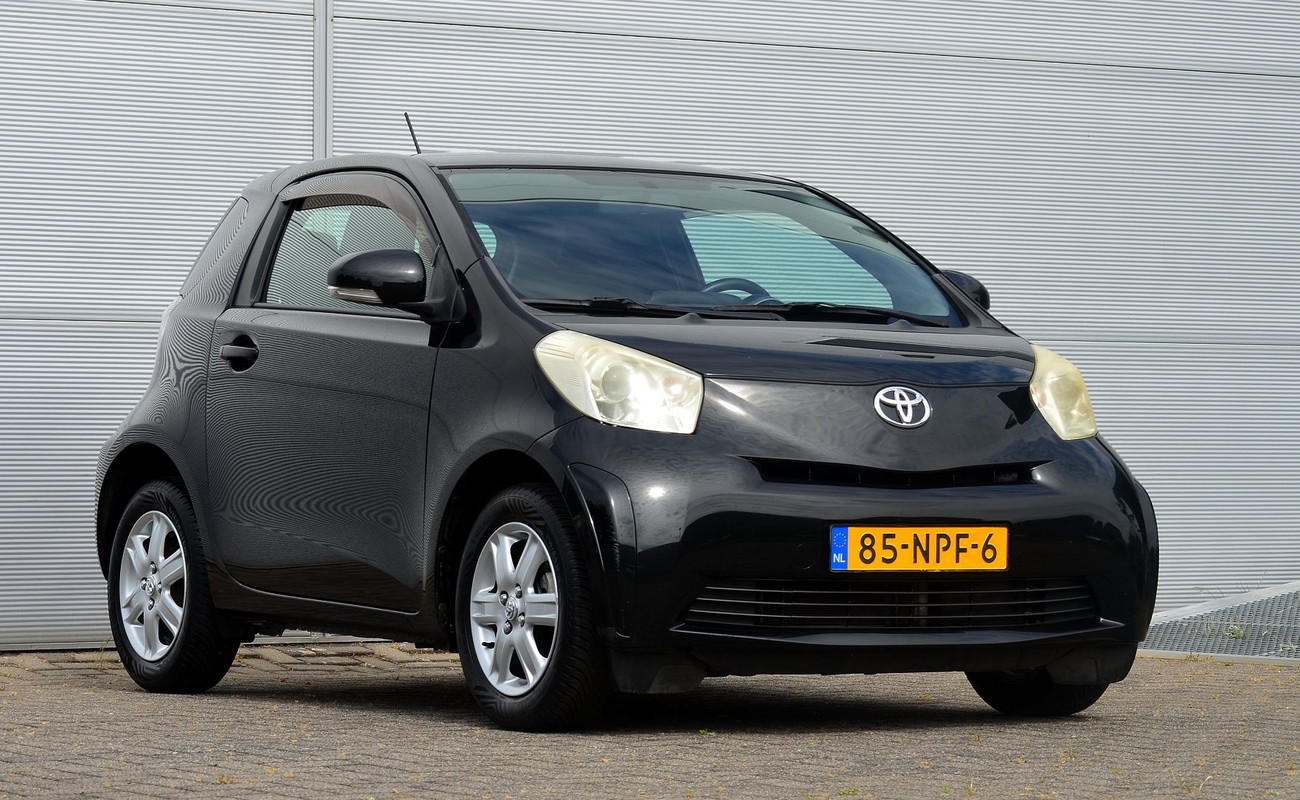 Toyota iQ