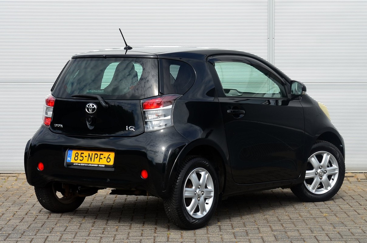 Toyota iQ