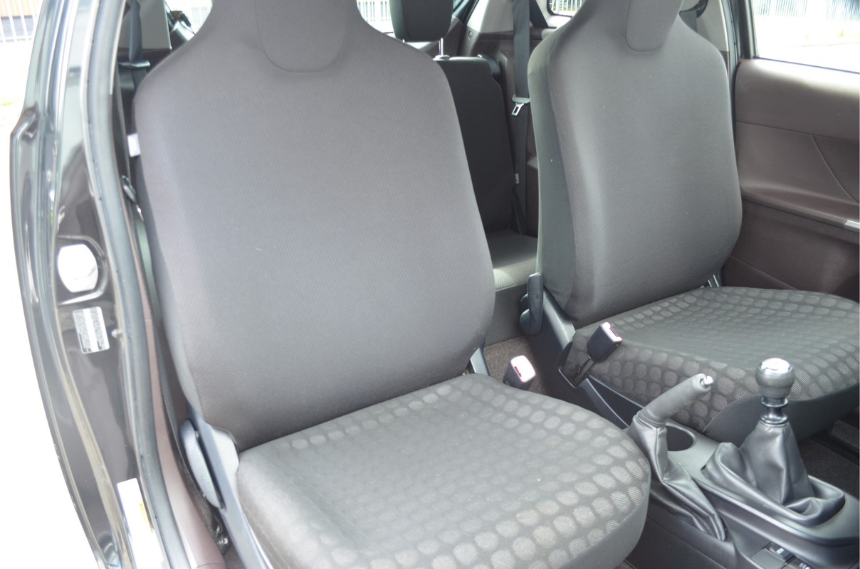 Toyota iQ