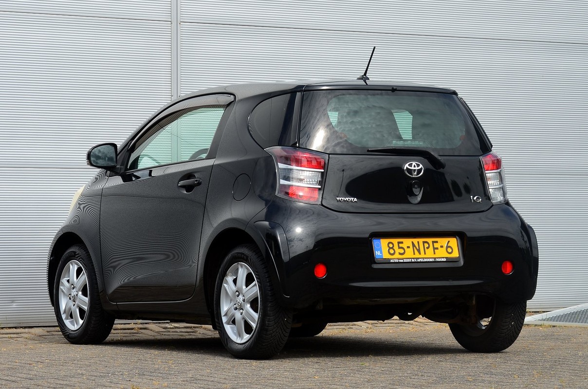 Toyota iQ