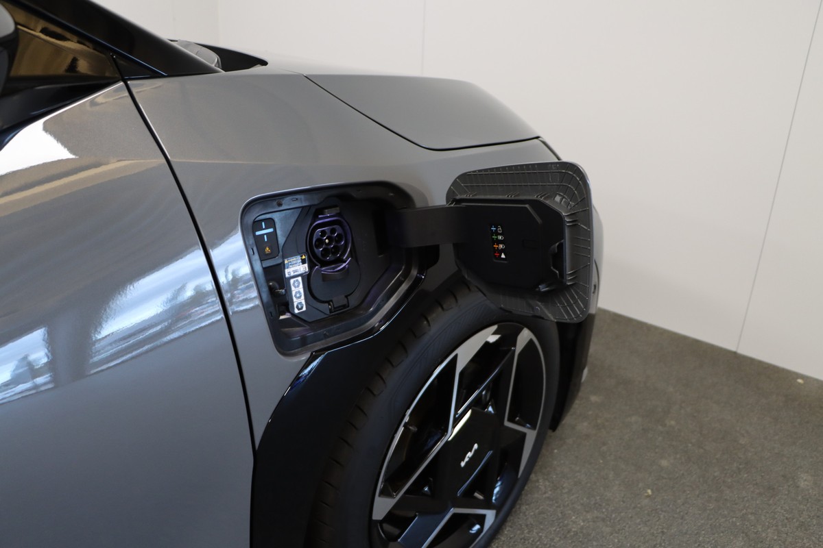 Kia EV4