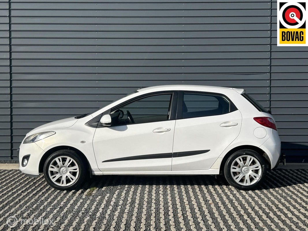 Mazda 2
