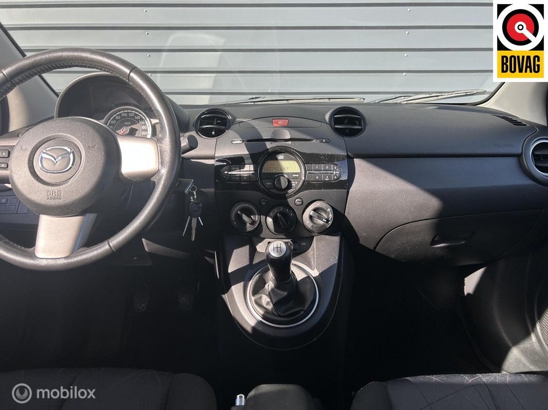 Mazda 2