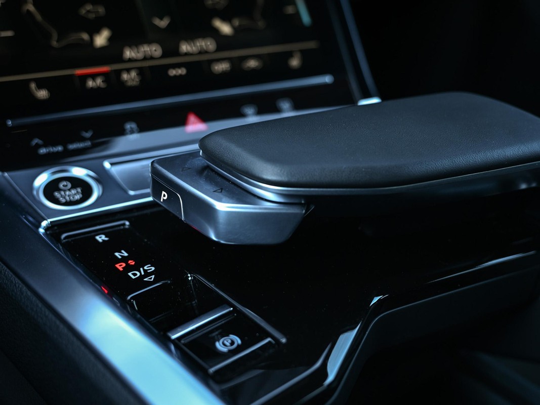 Audi Q8 Sportback e-tron