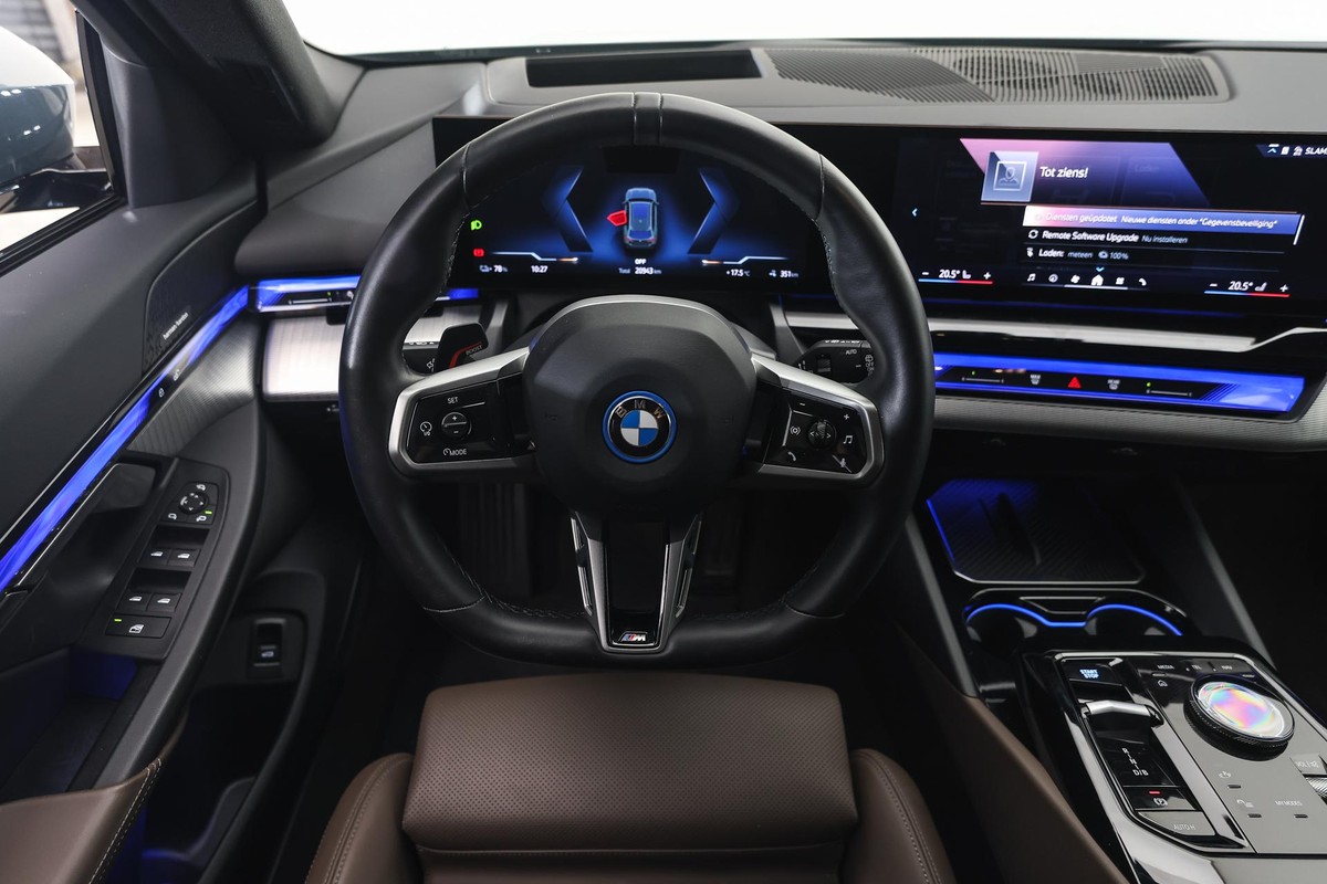 BMW i5