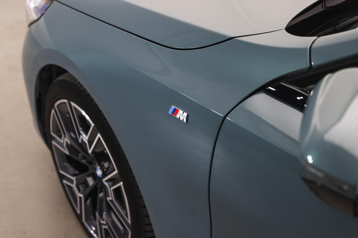 BMW i5