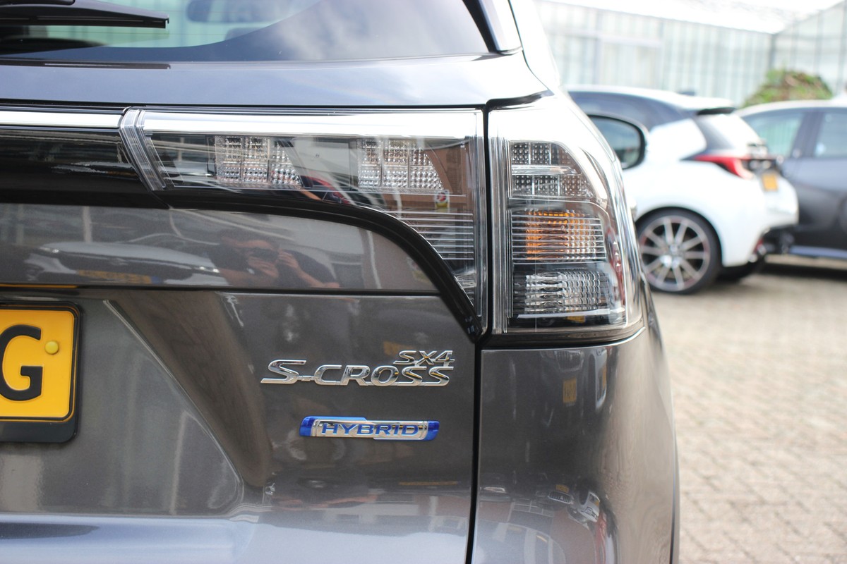 Suzuki S-Cross