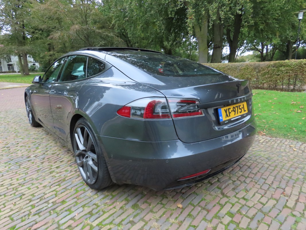 Tesla Model S