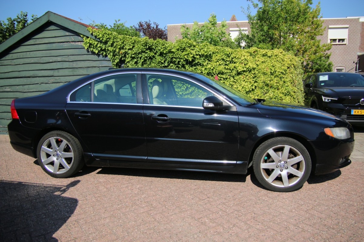 Volvo S80
